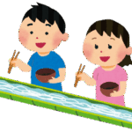 竹の筒に水を流して、流しそうめんをしている子供達のイラスト