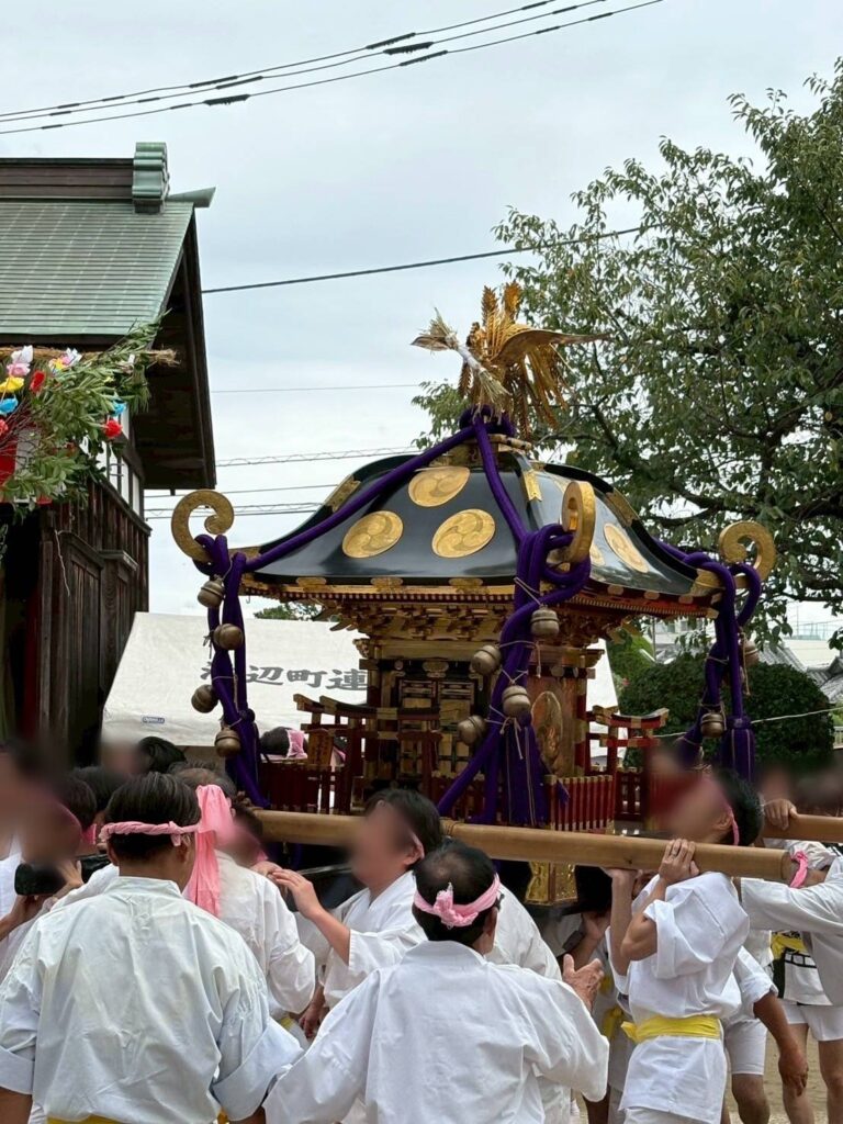 暴れ神輿