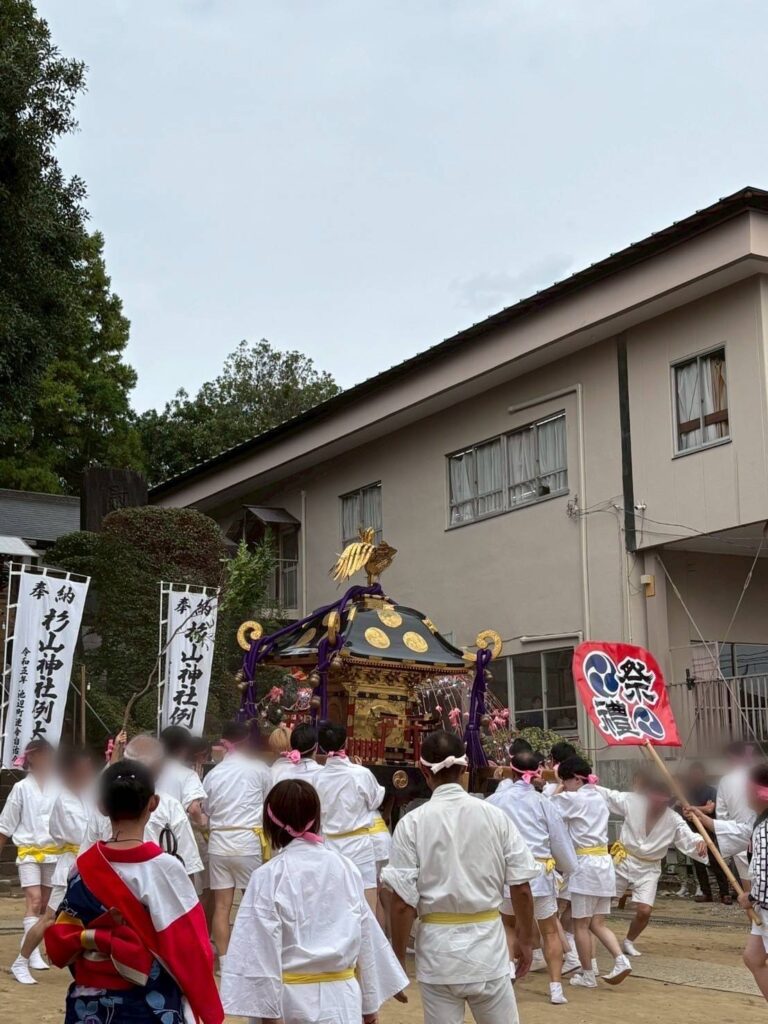 暴れ神輿