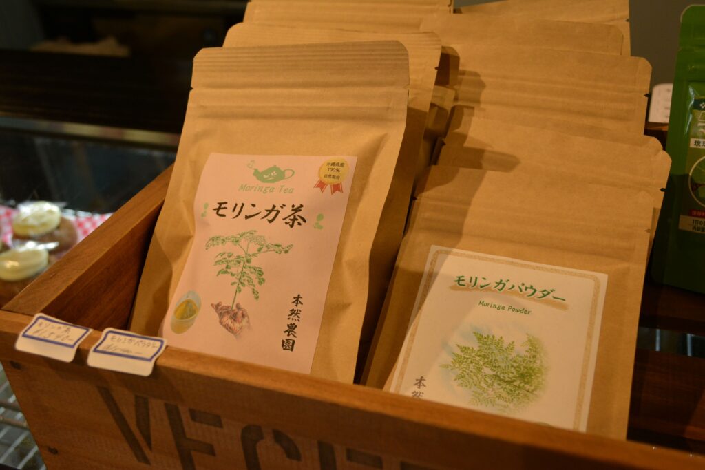 沖縄県産モリンガ茶とモリンガパウダー