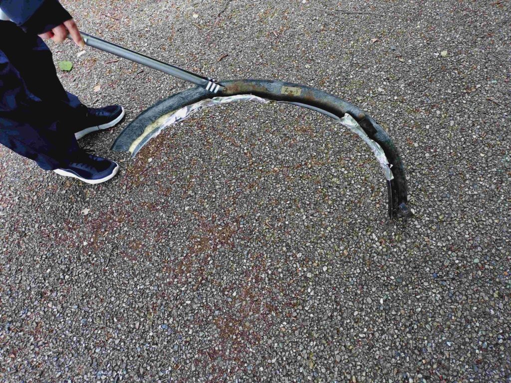 タイヤの部品