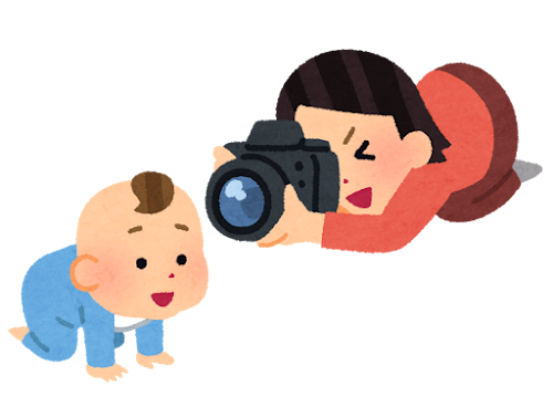 子供の写真を撮る母親のイラスト